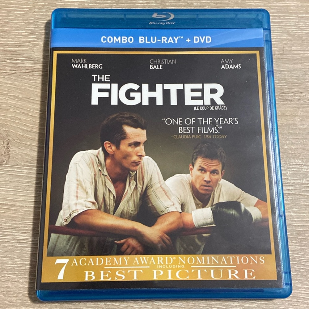 The Fighter Blu-ray/DVD Combo  2-Discs 2010 Christian Bale Mark Wahlberg